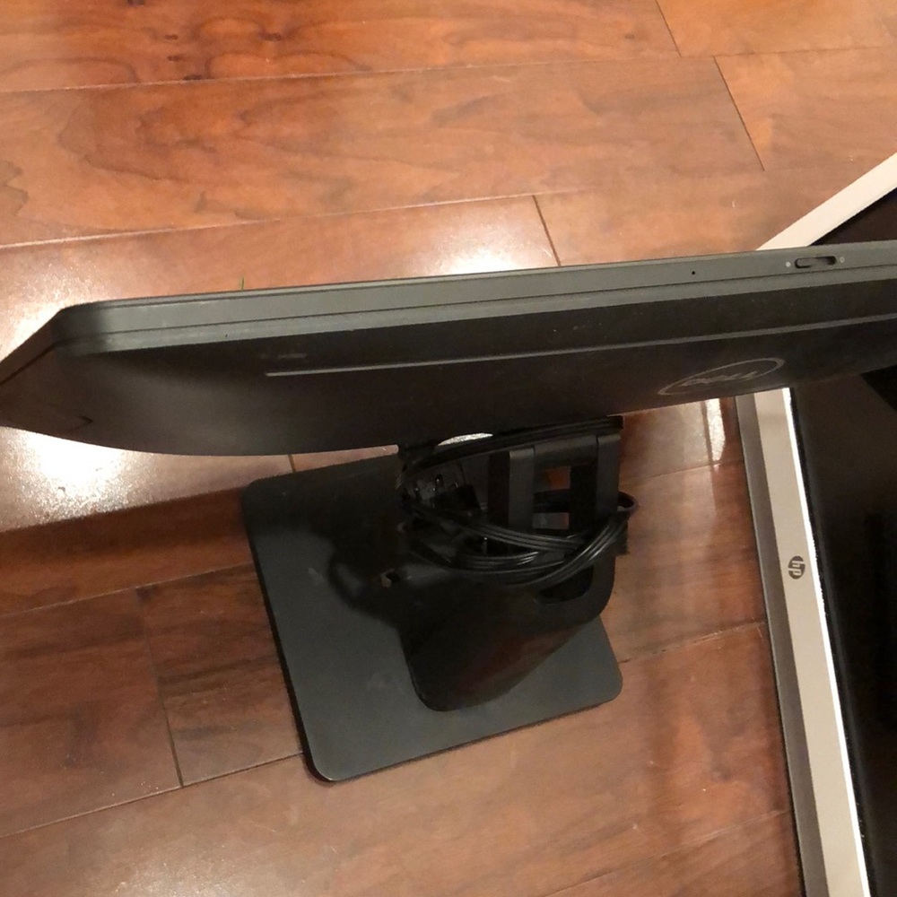 Dell computer desk - Picture 4 of 5